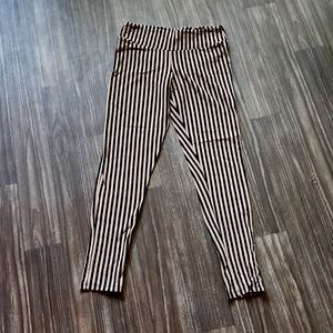 🖤striped leggings